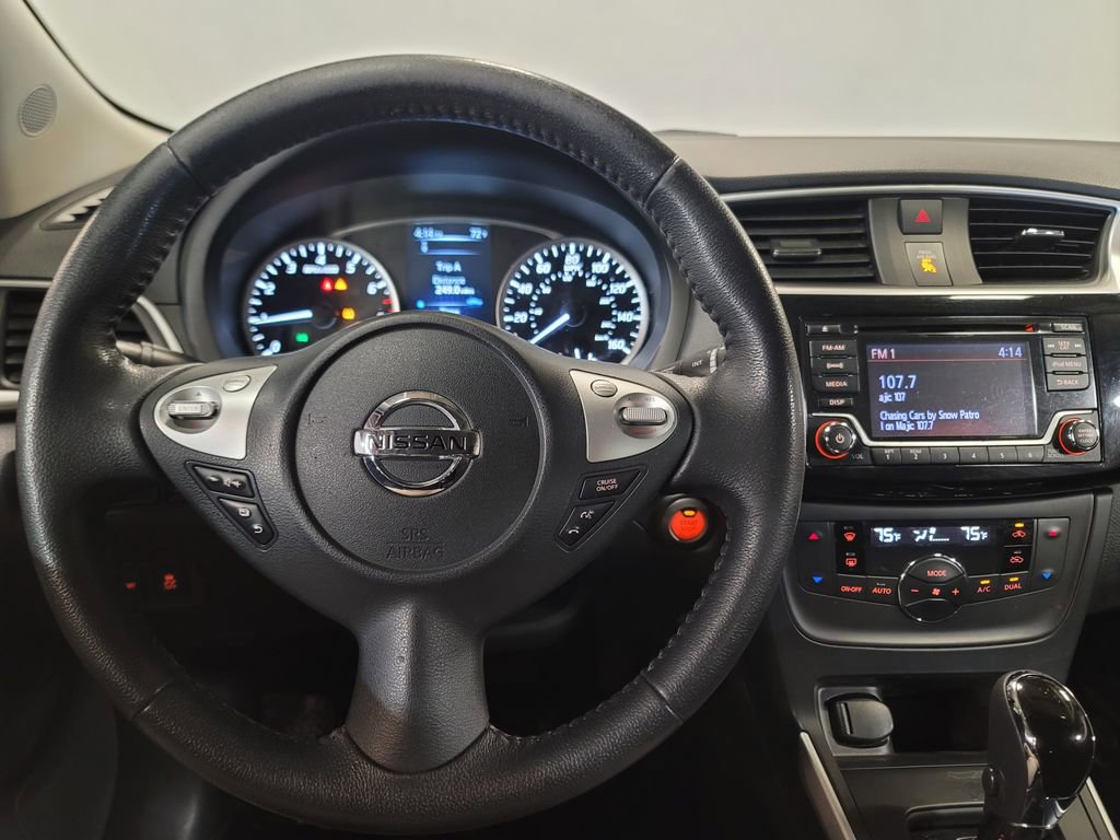 Used 2018 Nissan Sentra SV FWD image 11