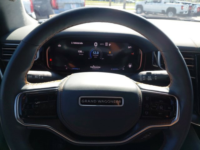Used 2023 Jeep Grand Wagoneer Series III w/ Rear Seat Video Group 1 AWD/4WD image 26