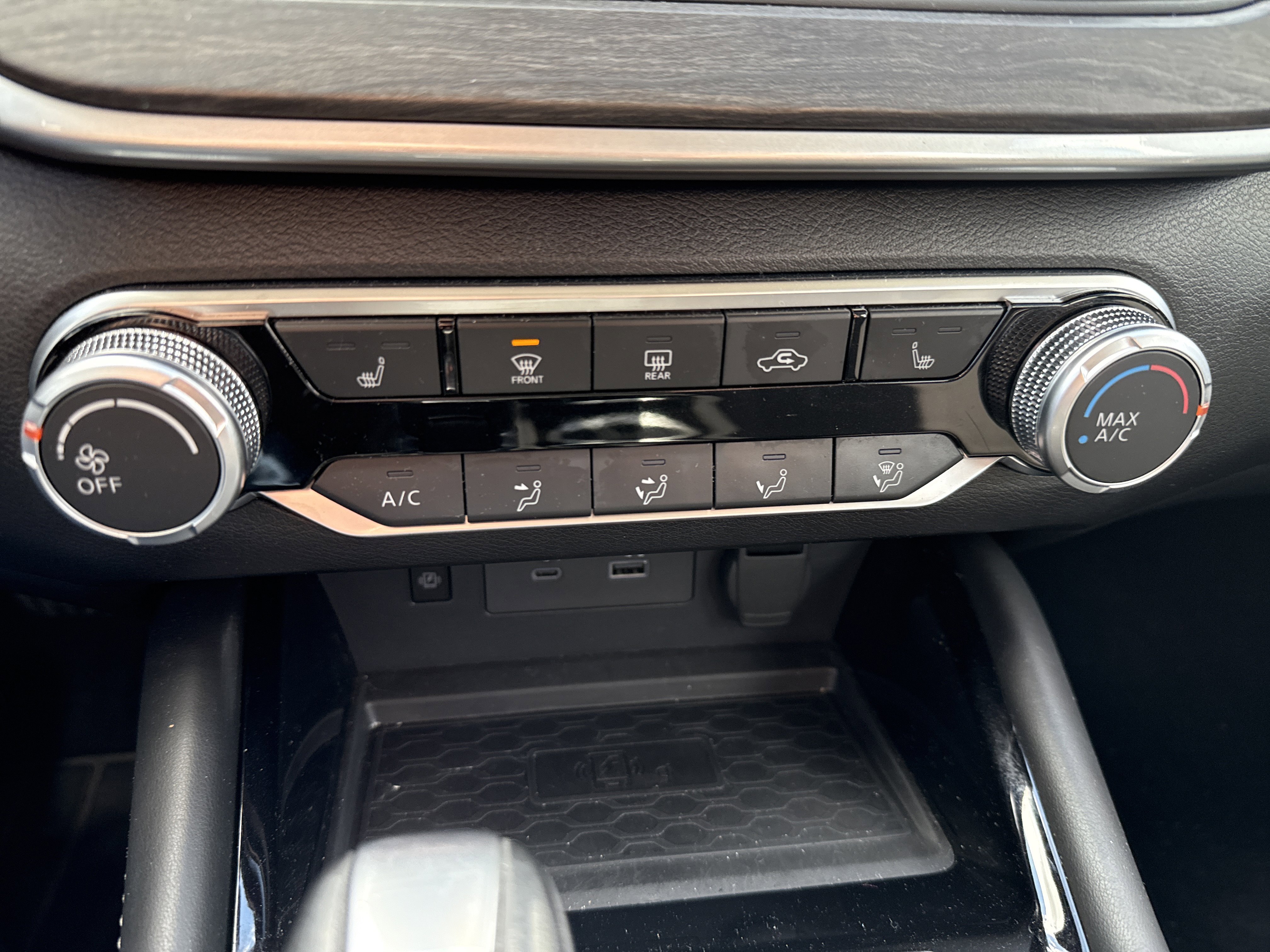 Used 2023 Nissan Altima 2.5 SV w/ SV Premium Package FWD image 25