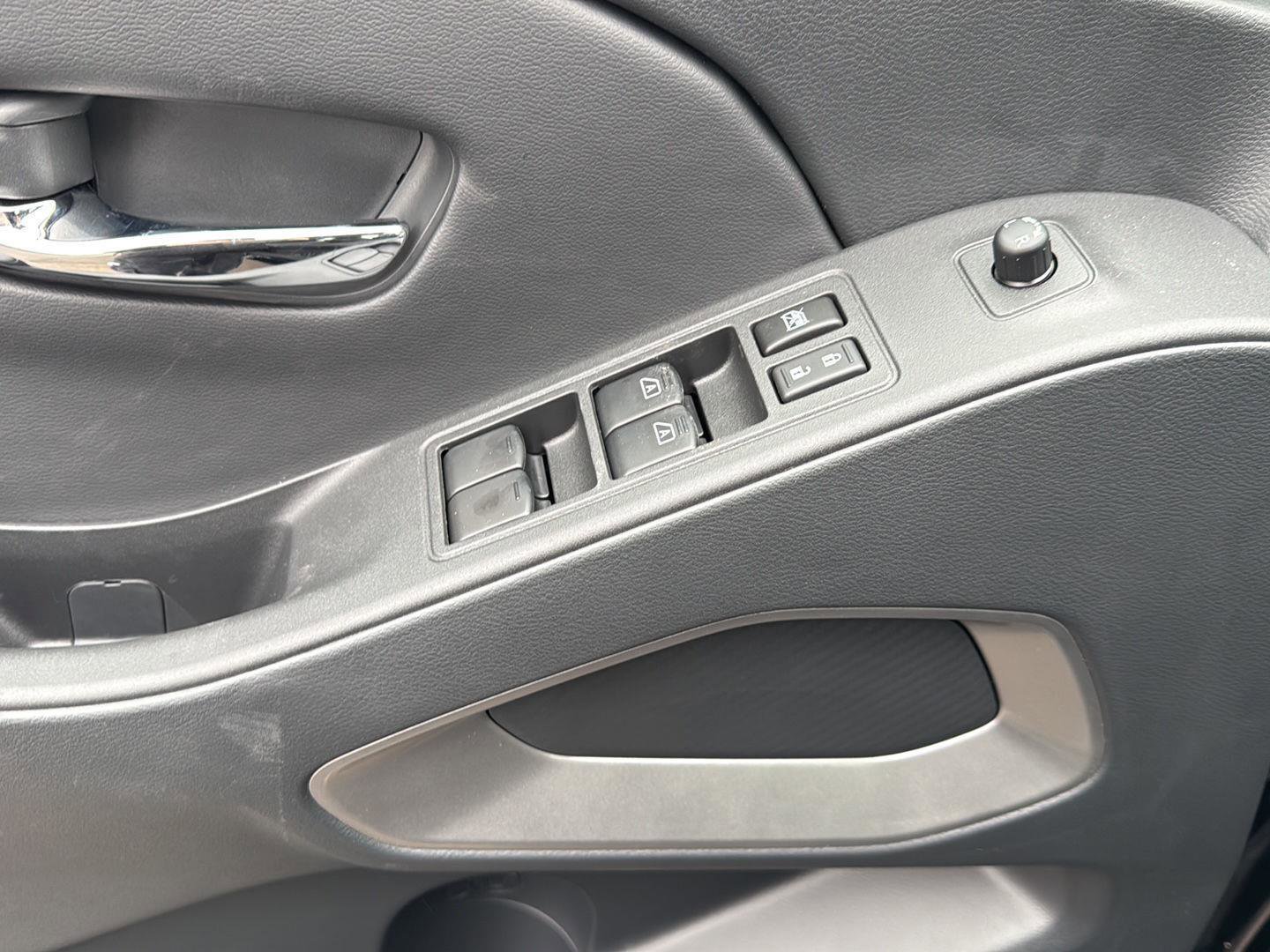 New 2026 Nissan Frontier SV image 9