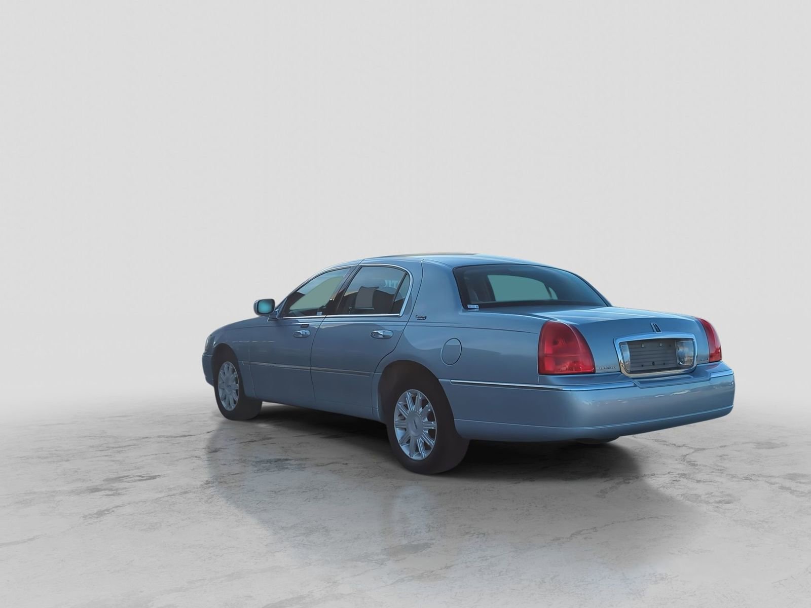 Used 2008 Lincoln Town Car Signature Limited image 4