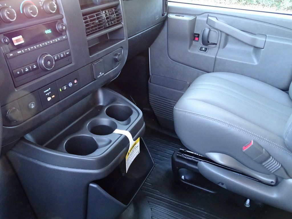 New 2025 Chevrolet Express 2500 Work Van w/ Driver Convenience Package image 21