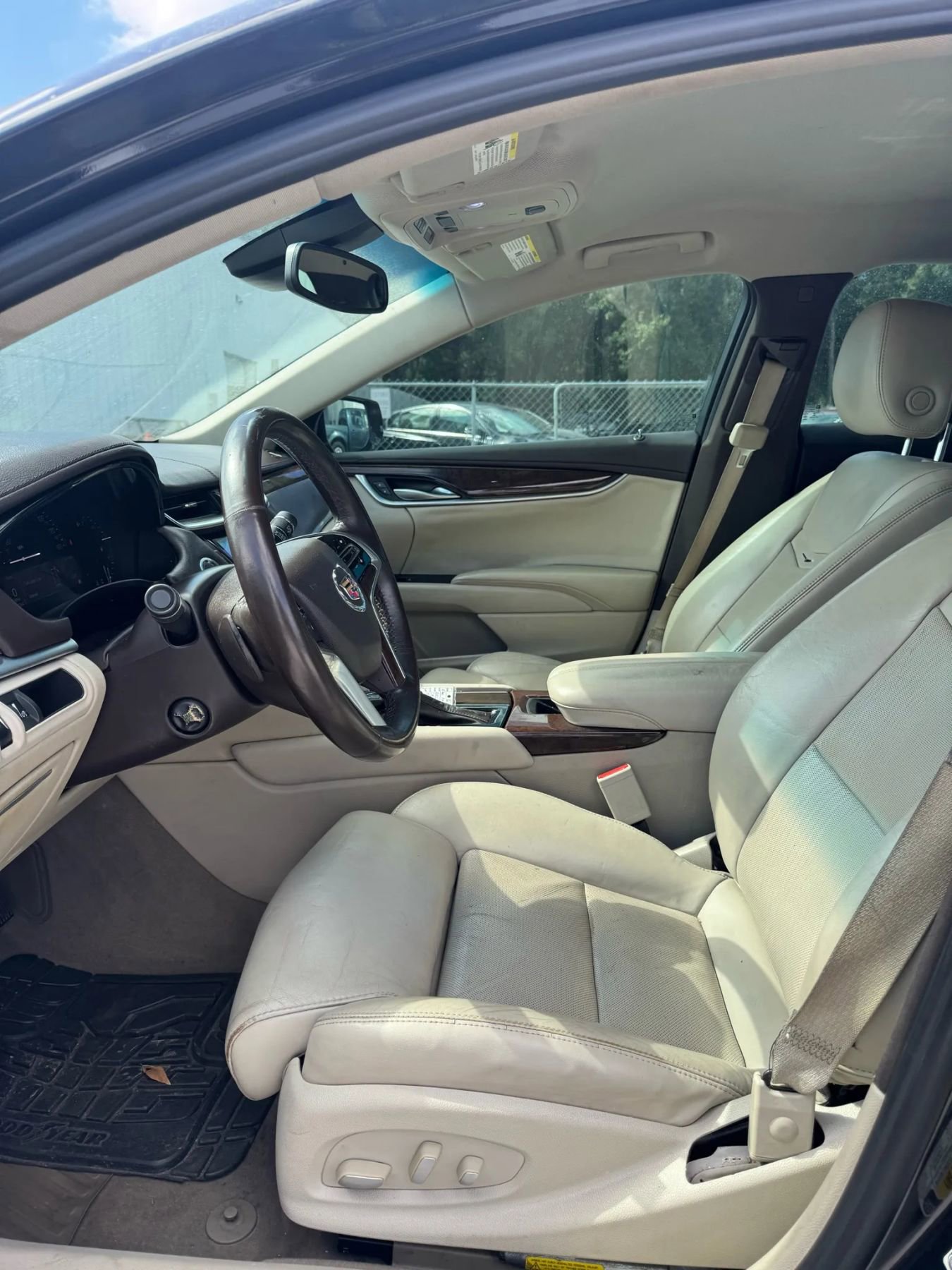 Used 2013 Cadillac XTS Luxury w/ Driver Awareness Package image 14