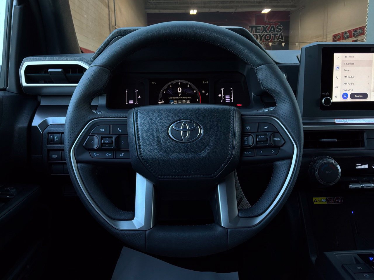 New 2026 Toyota 4Runner SR5 AWD/4WD image 33