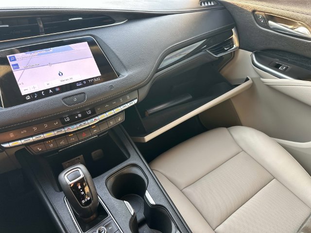 Used 2019 Cadillac XT4 Premium Luxury AWD/4WD image 36