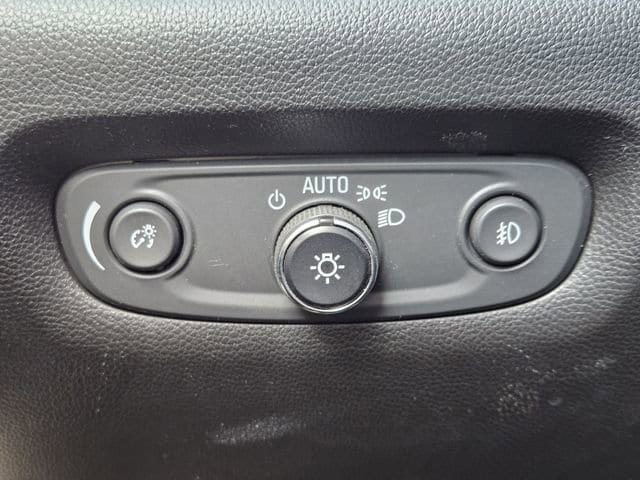 Used 2020 Chevrolet Traverse Premier w/ LPO, Floor Liner Package image 22