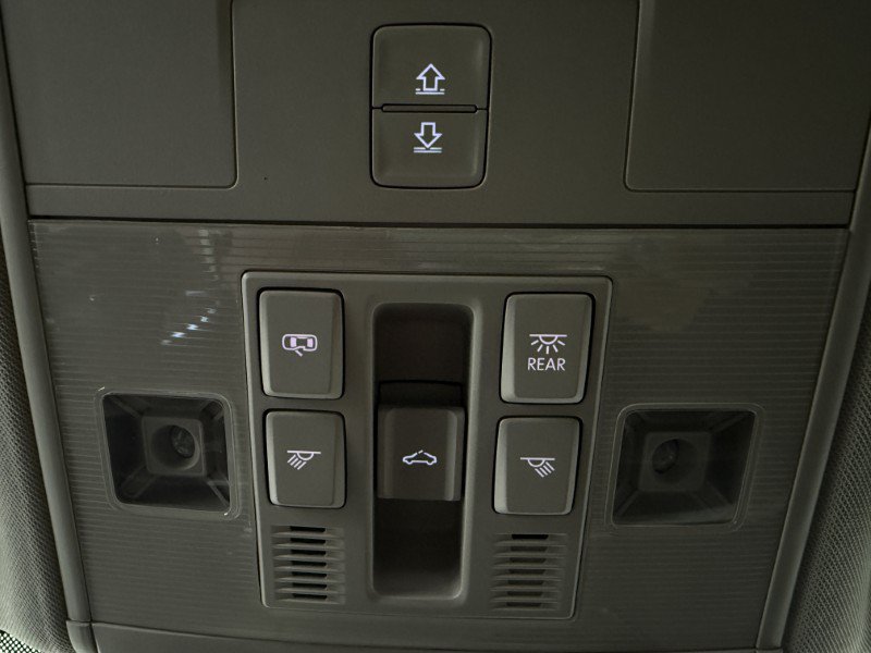 Used 2021 Volkswagen Atlas SEL FWD image 41