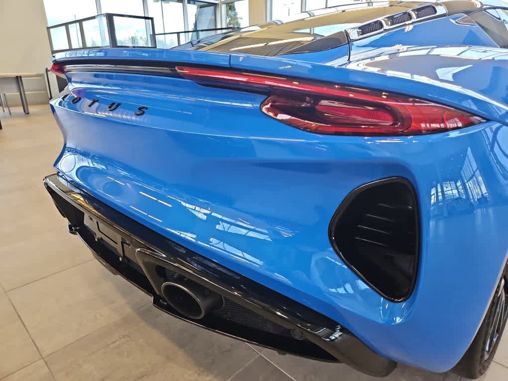 Used 2024 Lotus Emira First Edition image 13