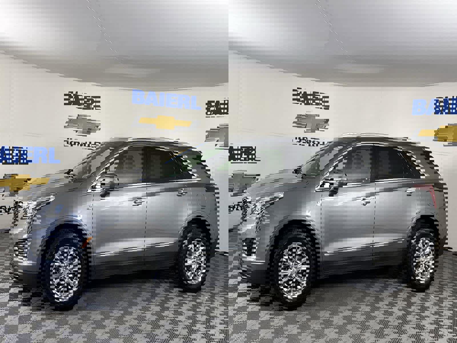 Used 2022 Cadillac XT5 Luxury image 2