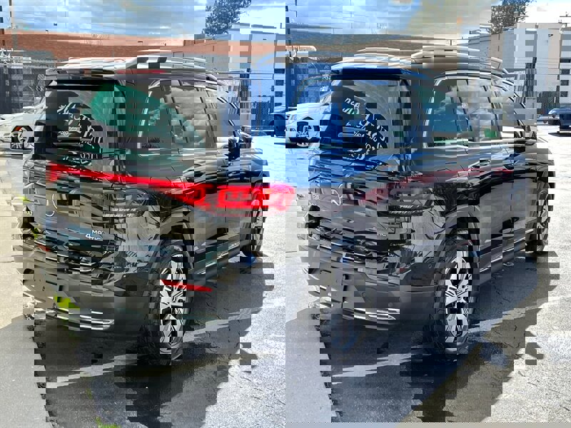 Used 2023 Mercedes-Benz EQB 300 4MATIC image 7