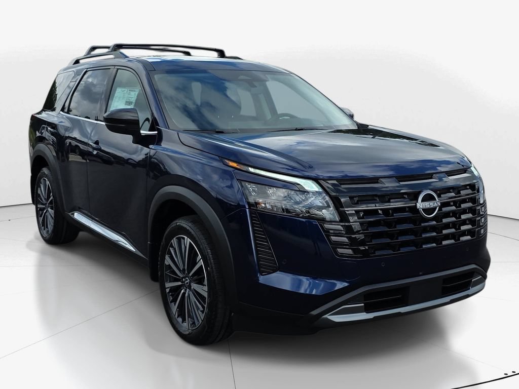 New 2026 Nissan Pathfinder Platinum FWD image 3