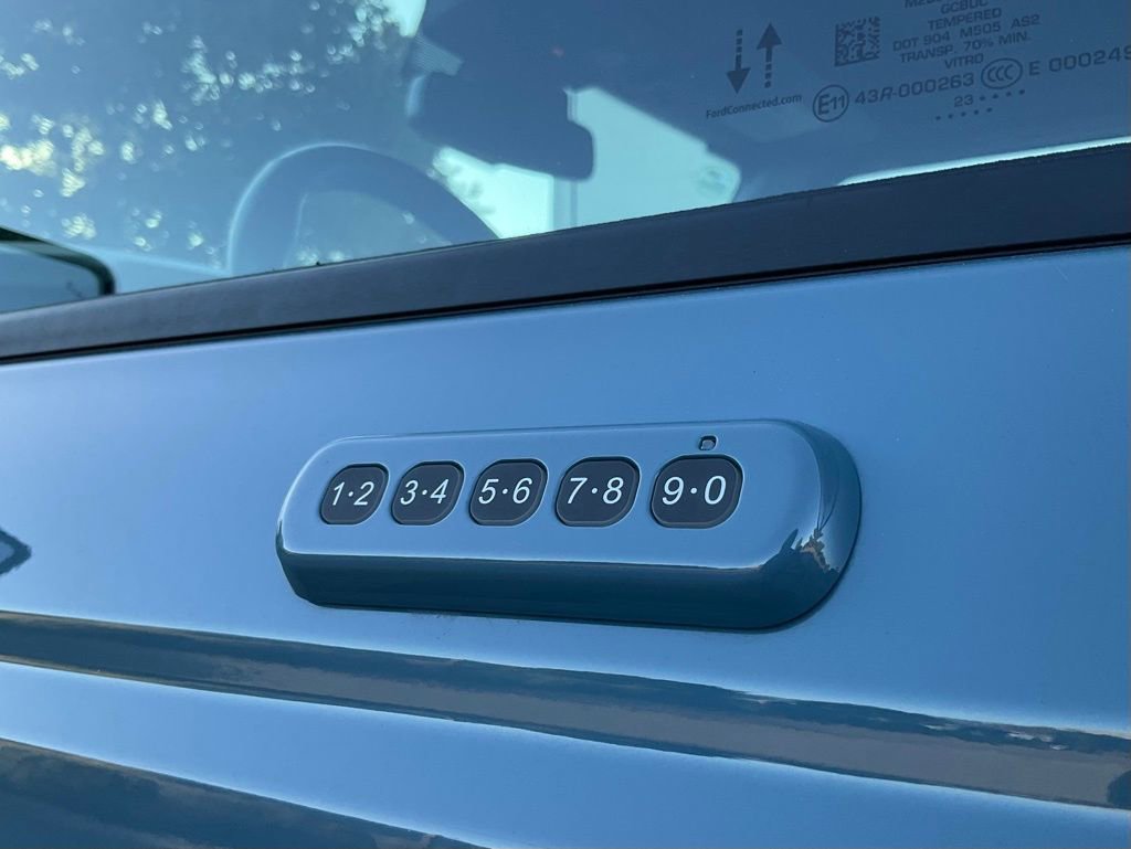 Certified 2023 Ford Bronco Wildtrak AWD/4WD image 12