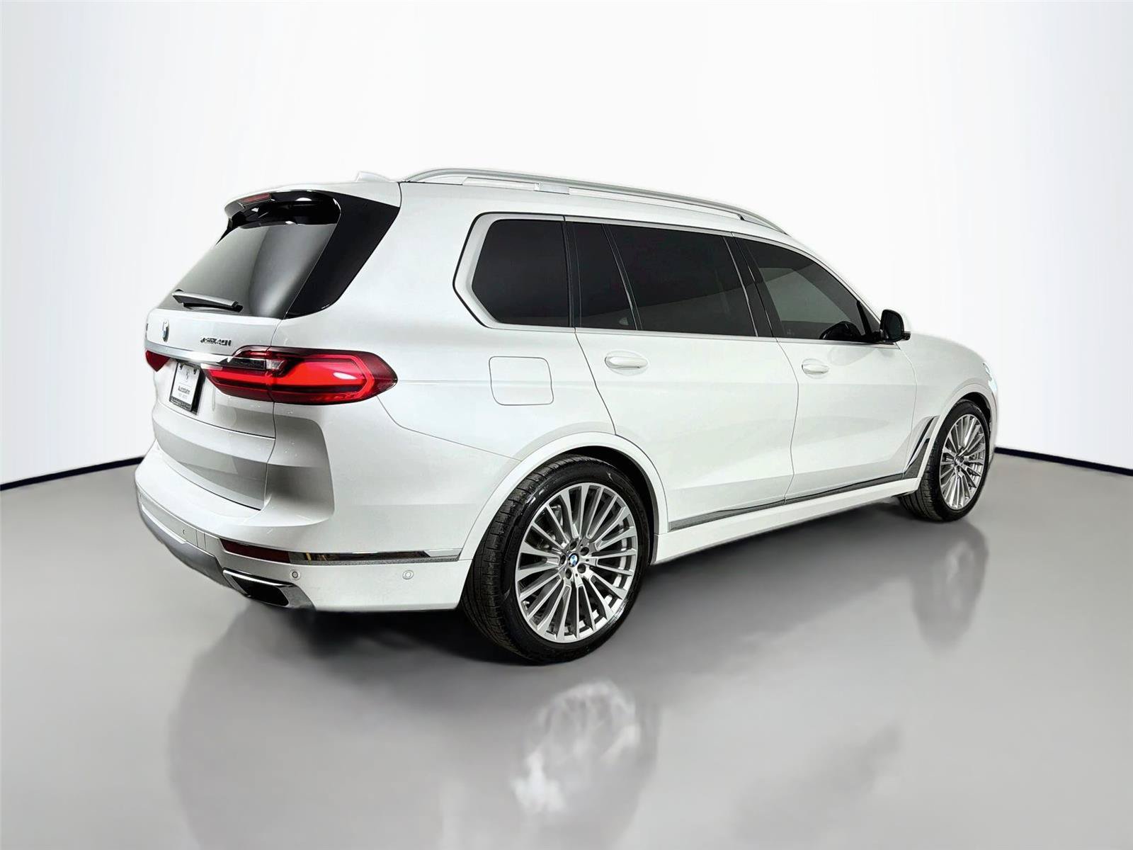 Used 2020 BMW X7 xDrive40i w/ Premium Package AWD/4WD image 6