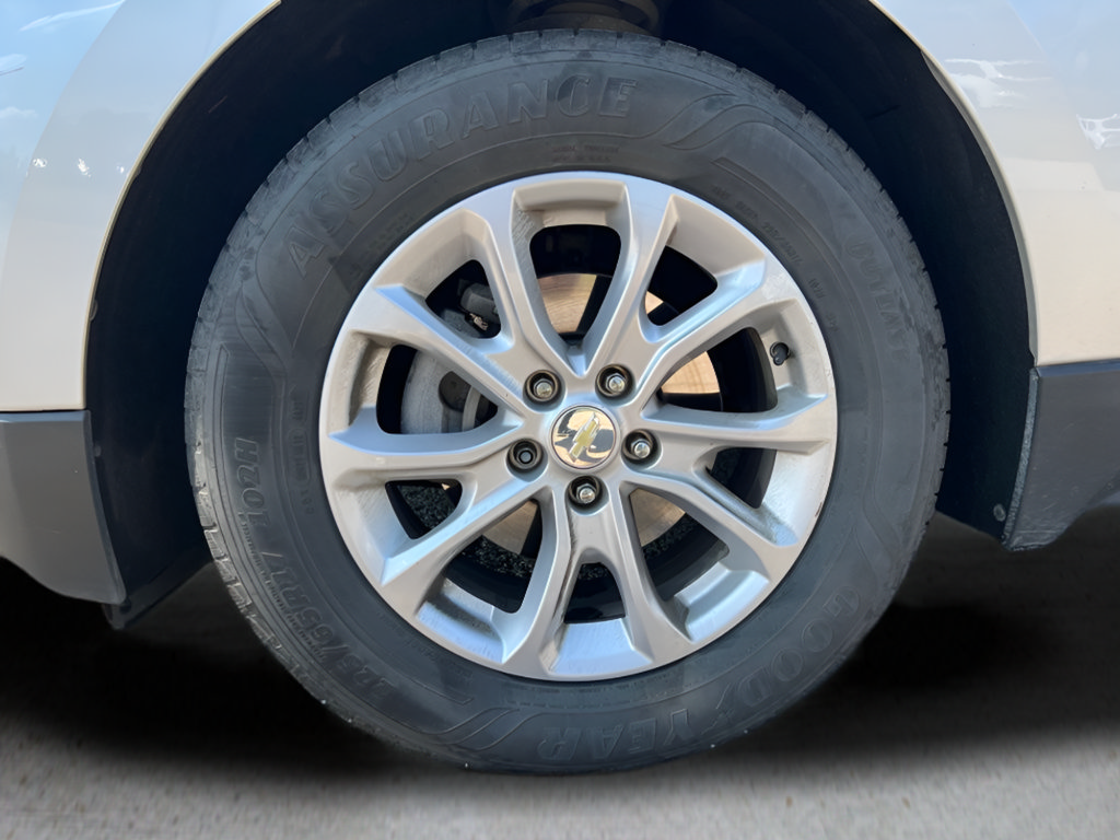 Used 2019 Chevrolet Equinox LT w/ Driver Convenience Package FWD image 11