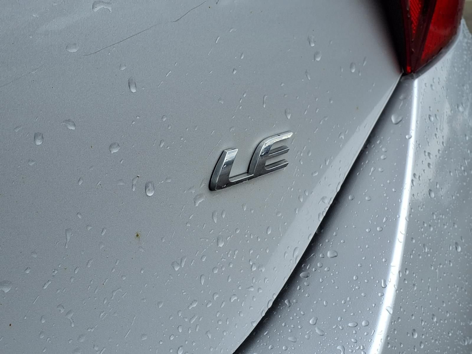 Used 2015 Toyota Corolla LE FWD image 10