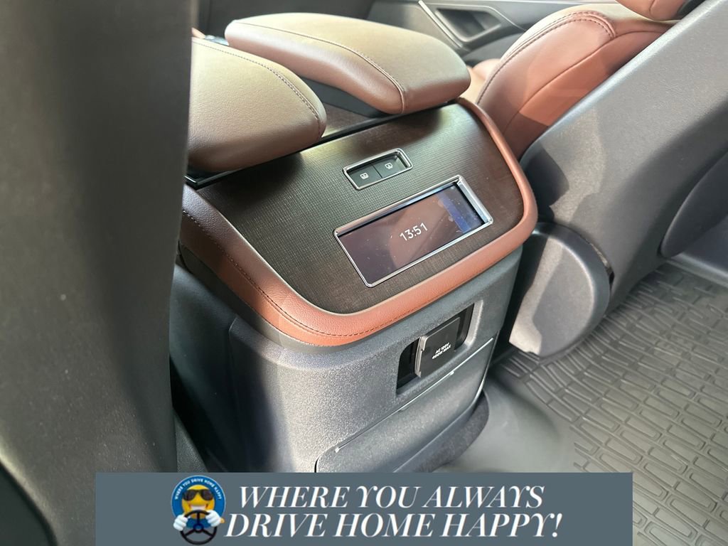 New 2025 Lincoln Navigator Reserve image 22