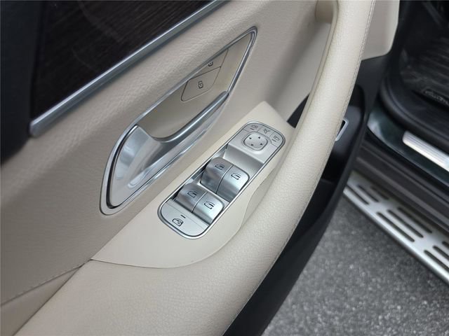 Used 2021 Mercedes-Benz GLE 350 4MATIC image 21