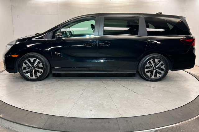 Used 2025 Honda Odyssey EX-L image 2