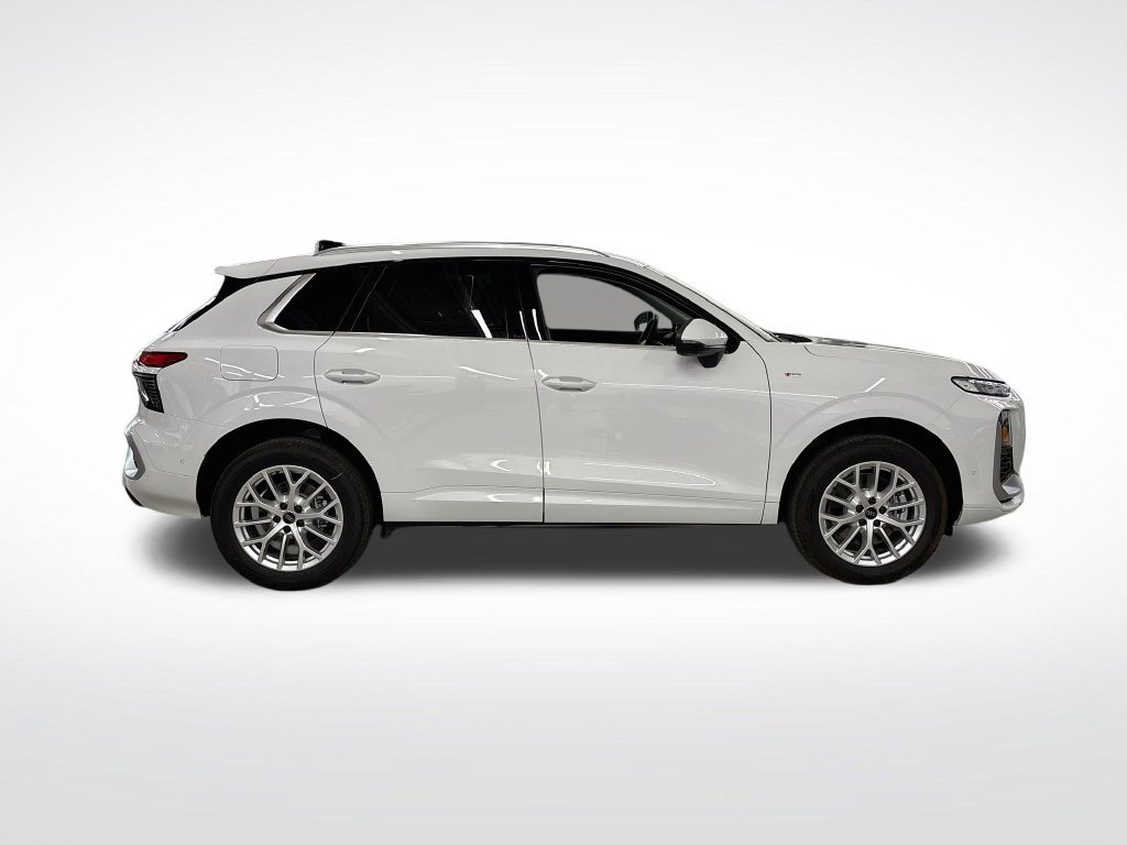 New 2026 Audi Q3 quattro 2.0T AWD/4WD image 6