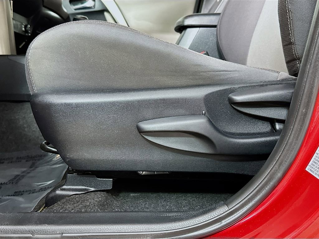 Used 2015 Toyota RAV4 XLE FWD image 22