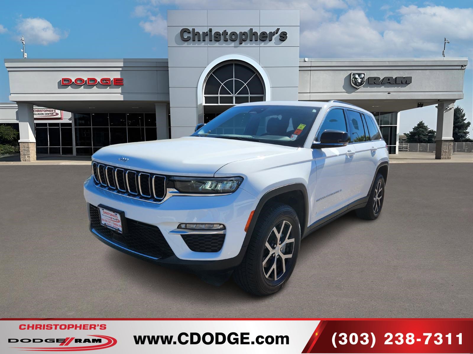 Used 2024 Jeep Grand Cherokee Limited image 7