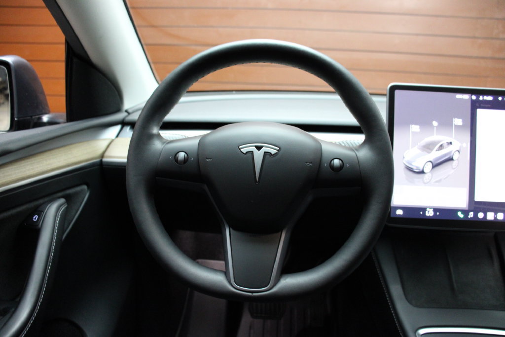 Used 2023 Tesla Model Y Long Range AWD/4WD image 15