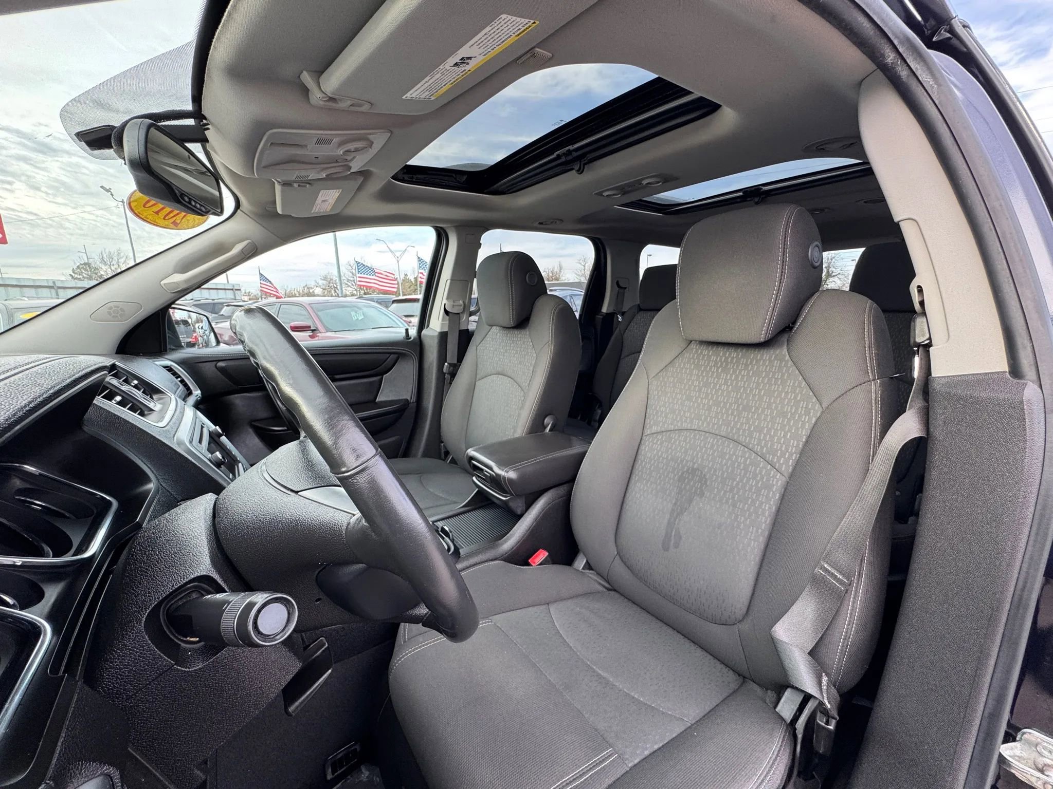 Used 2016 GMC Acadia SLE FWD image 31