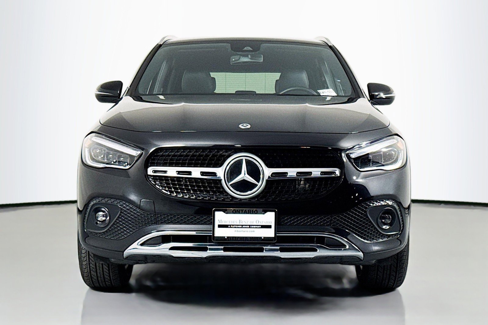 Certified 2022 Mercedes-Benz GLA 250 4MATIC w/ Premium Package image 2