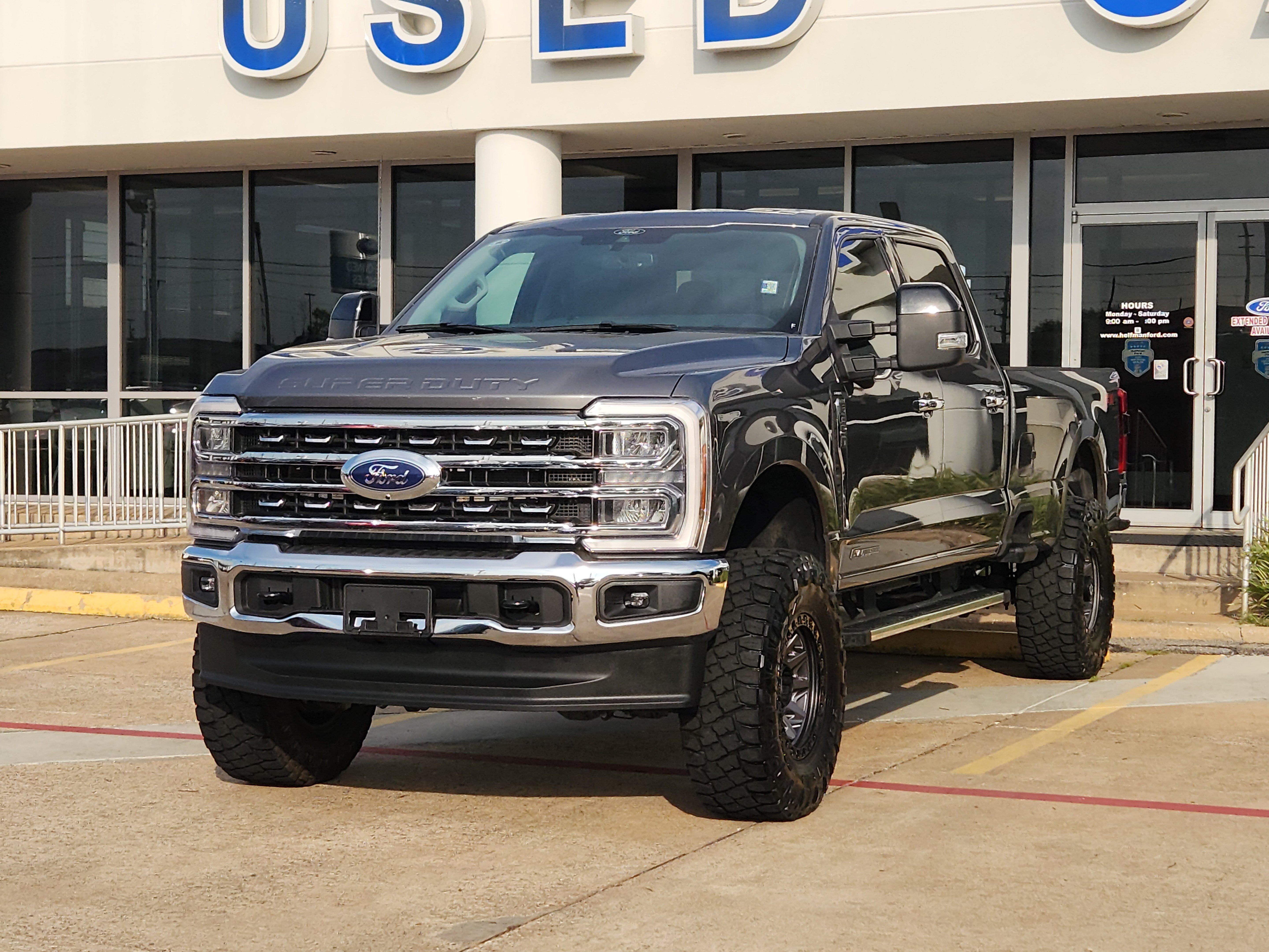 Used 2025 Ford F350 Lariat w/ Chrome Package AWD/4WD image 2