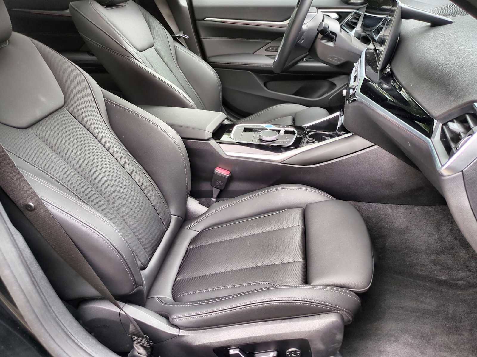 New 2024 BMW i4 eDrive35 w/ Premium Package image 24