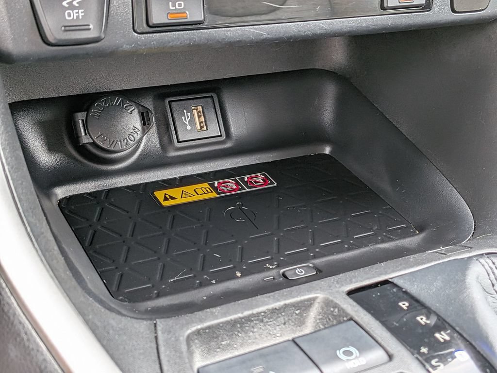 Used 2023 Toyota RAV4 XLE Premium AWD/4WD image 25