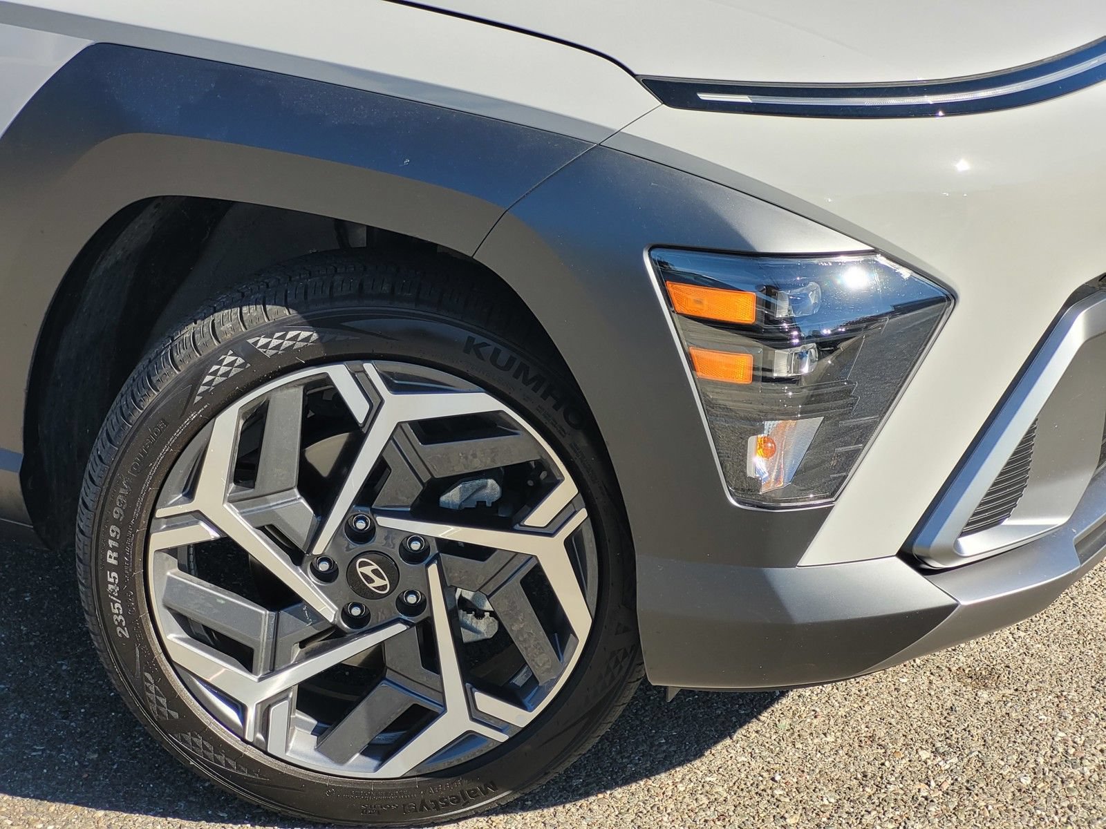 Certified 2026 Hyundai Kona SEL Premium AWD/4WD image 9