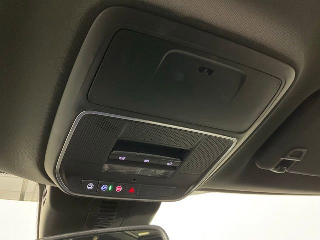 Used 2025 Buick Enclave Avenir w/ LPO, All-Weather Package image 17