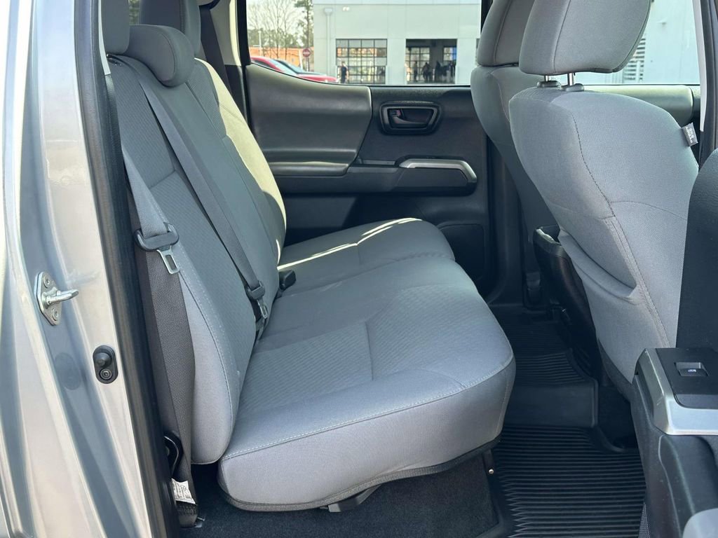 Used 2020 Toyota Tacoma SR5 image 7