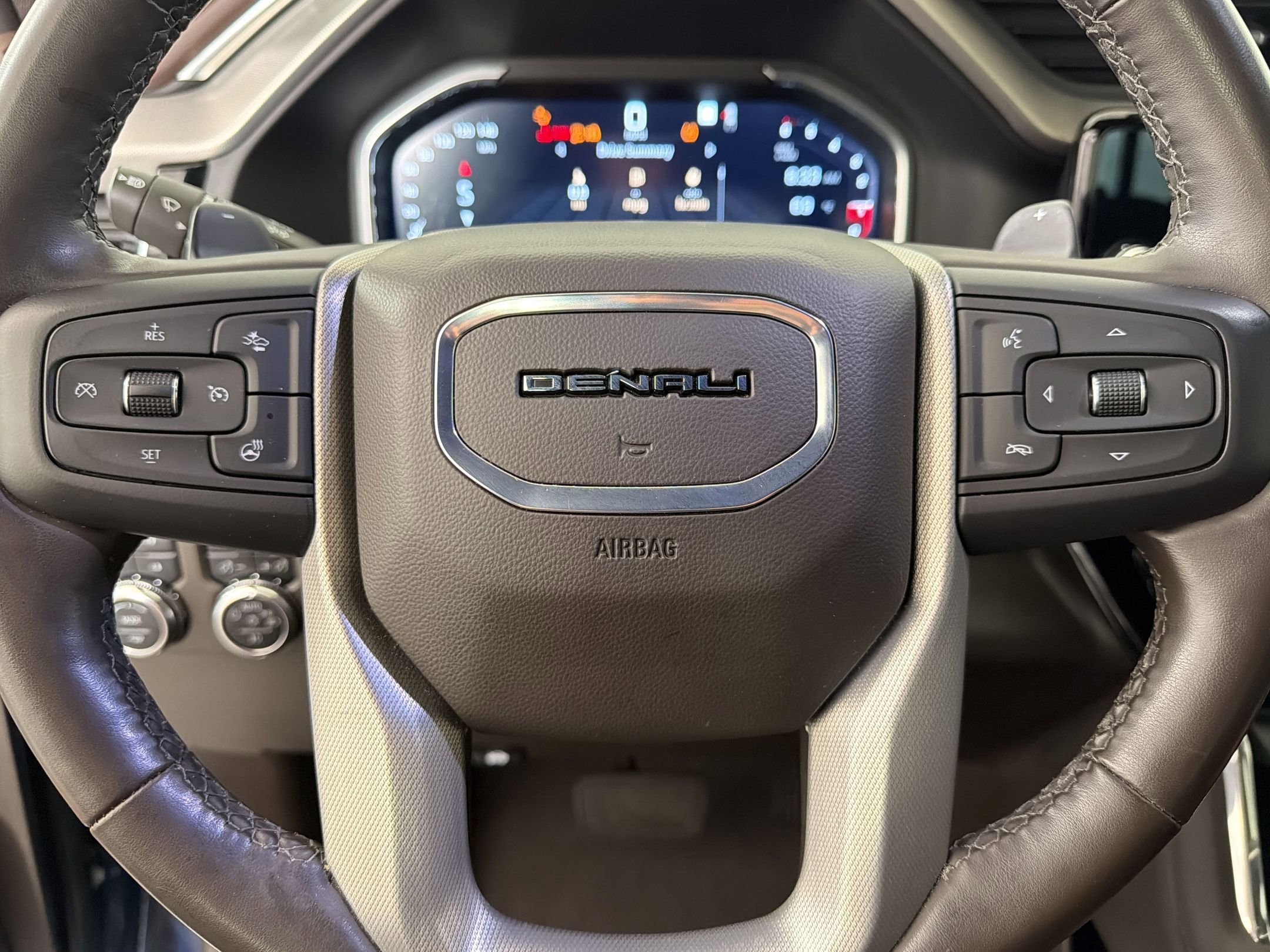 Used 2023 GMC Sierra 1500 Denali w/ Technology Package AWD/4WD image 20