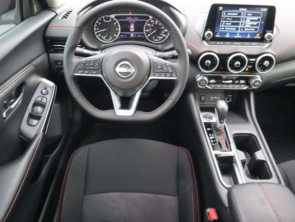 Used 2025 Nissan Sentra SR image 11