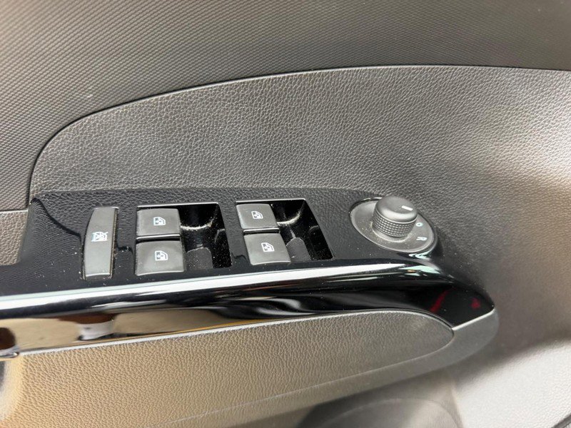 Used 2015 Chevrolet Sonic RS FWD image 18