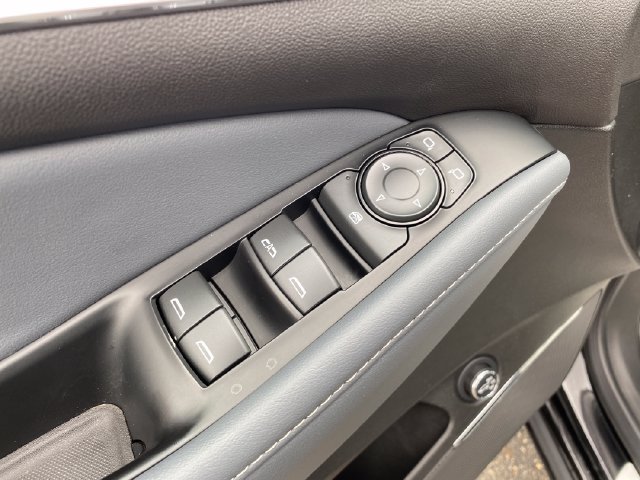 Certified 2024 Buick Enclave Essence w/ Sport Touring Edition FWD image 17