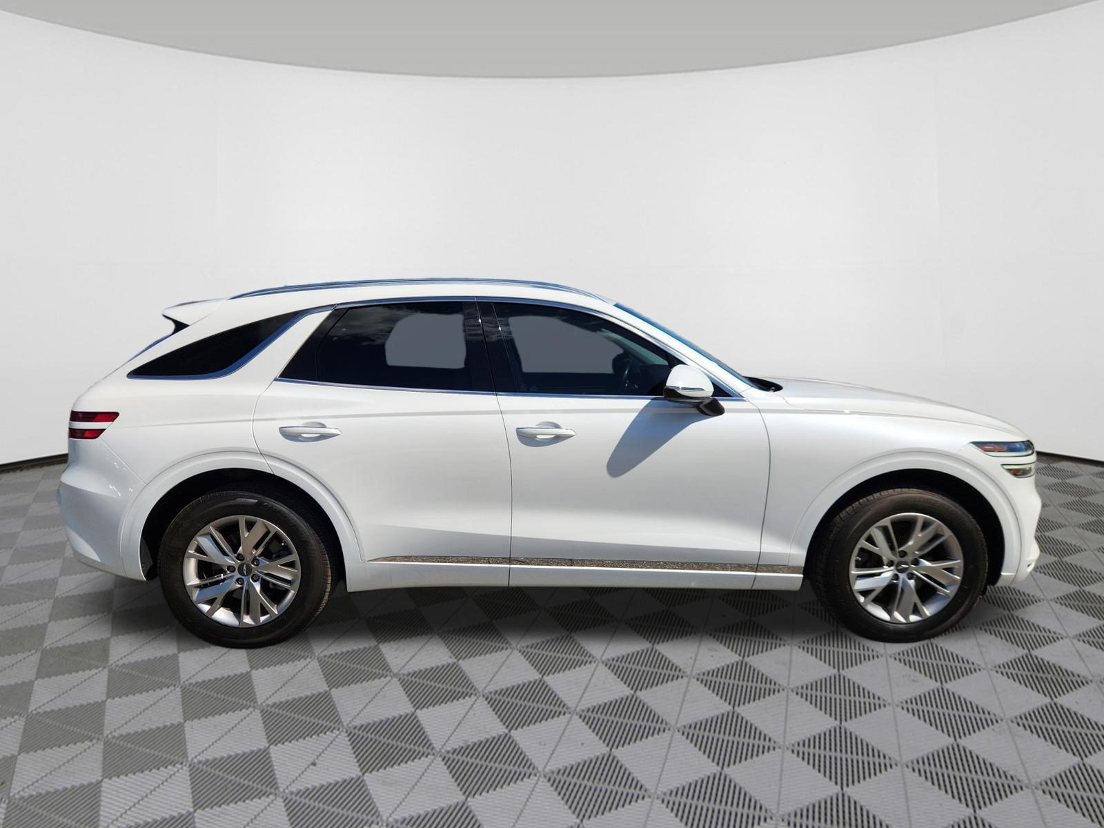 Used 2022 Genesis GV70 2.5T AWD/4WD image 6