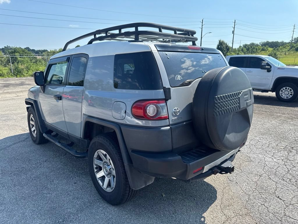 Used 2014 Toyota FJ Cruiser 4WD w/ Convenience Package image 4