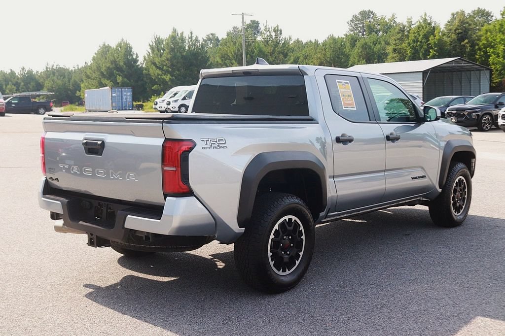 Used 2025 Toyota Tacoma TRD Off-Road AWD/4WD image 7