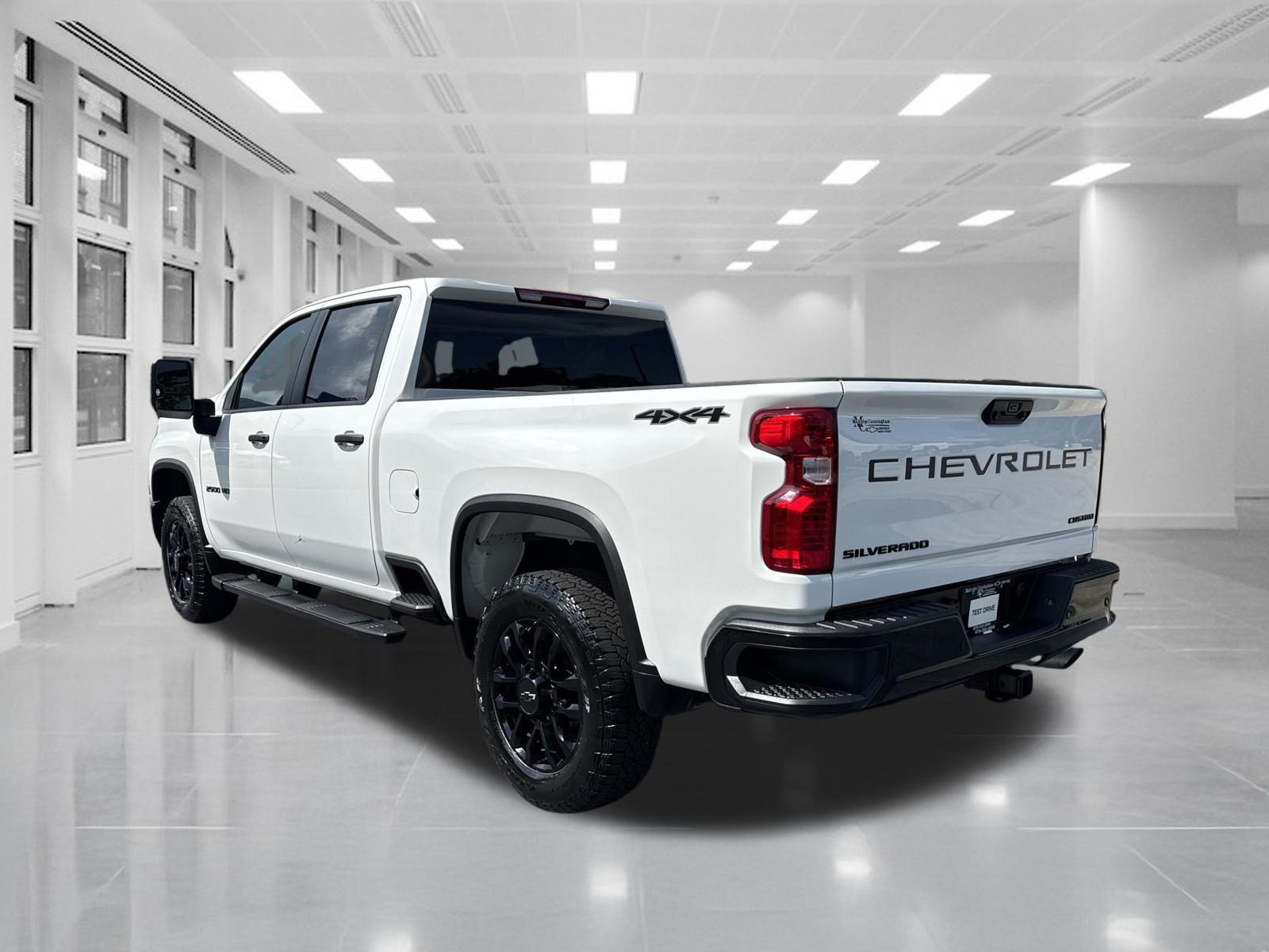 Used 2025 Chevrolet Silverado 2500 Custom w/ Custom Value Package AWD/4WD image 7
