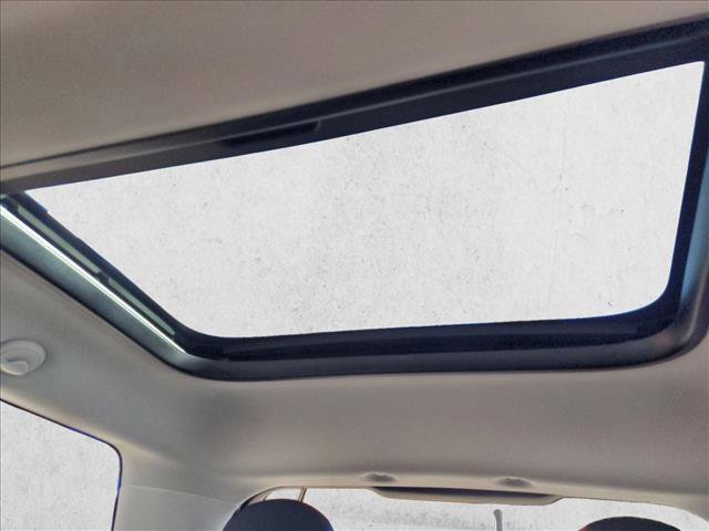 Used 2024 MINI Cooper SE image 21