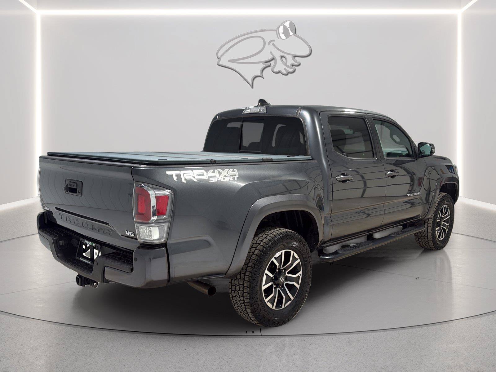 Used 2021 Toyota Tacoma TRD Sport w/ Technology Package AWD/4WD image 5