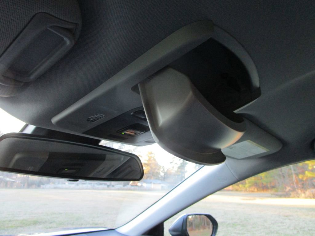 Used 2024 Toyota Camry SE image 32