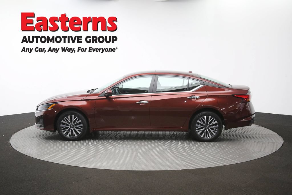 Used 2024 Nissan Altima 2.5 SV w/ SV Premium Package AWD/4WD image 61