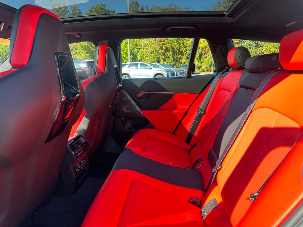 New 2026 BMW M5 Touring image 25