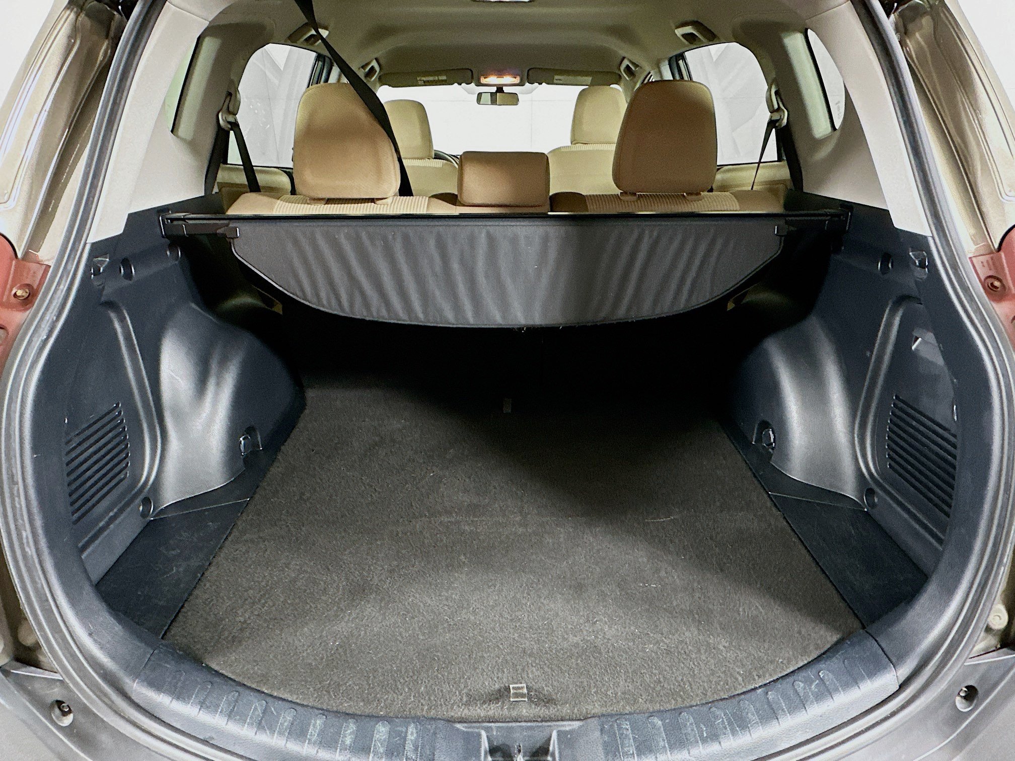 Used 2013 Toyota RAV4 LE FWD image 26