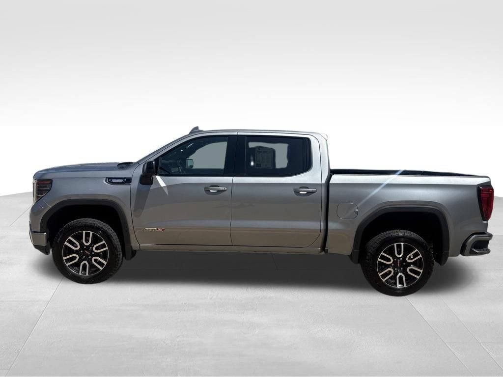 Used 2025 GMC Sierra 1500 AT4 w/ Technology Package AWD/4WD image 11