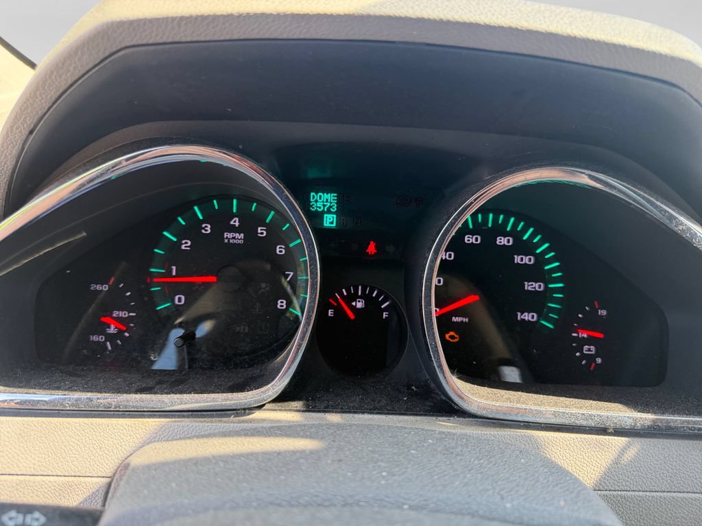 Used 2011 Chevrolet Traverse LS FWD image 29